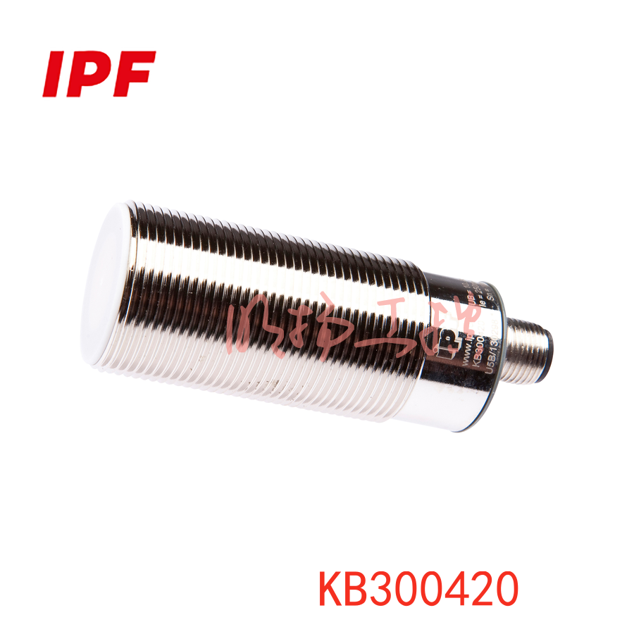 IPF KB300420 电容式传感器，M30x1.5 82long，齐平，Sn: 0.5-25，10-35V DC，2x PNP 反价，M12 插头连接器 4 针，